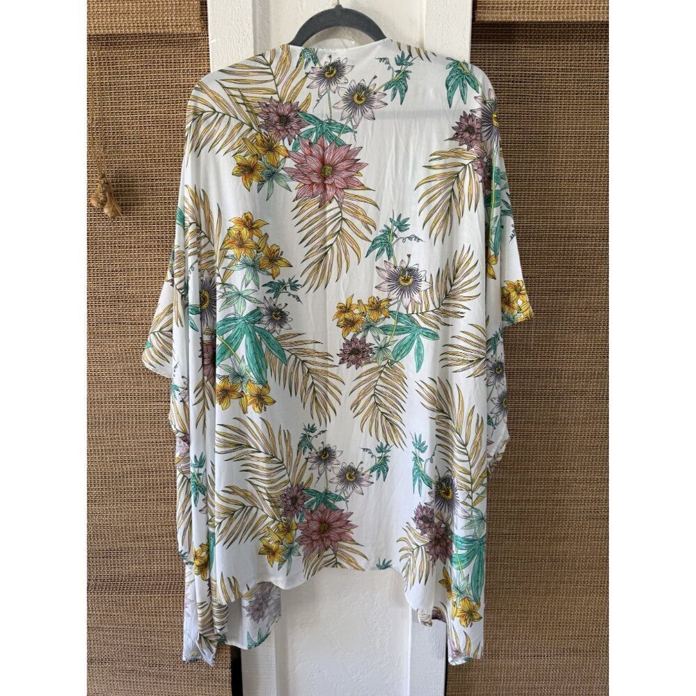 Umgee Full Size Sheer Mixed Floral Print Kimono with Side Slit Size XL/XXL - Picture 2 of 6